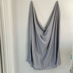 Kiddo care grey and white nursing cover